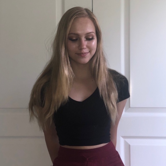 Meet your Posher, Iska - Picture 3 of 6